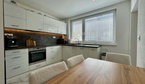 Kaufen 3-Zimmer-Wohnung, 3-Zimmer-Wohnung, Nitra, Slowakei