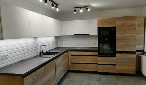 Mieten 2-Zimmer-Wohnung, 2-Zimmer-Wohnung, Štúrovo námestie, Martin, S