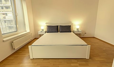 Mieten 2-Zimmer-Wohnung, 2-Zimmer-Wohnung, Hrachová, Bratislava - Ruži