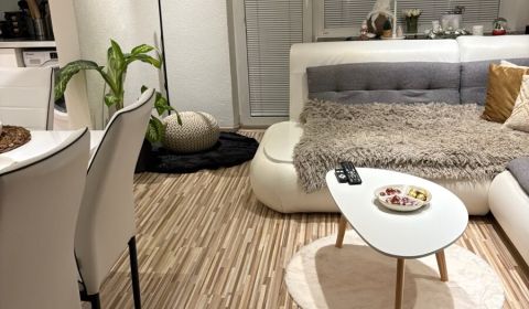 Kaufen 3-Zimmer-Wohnung, 3-Zimmer-Wohnung, Haburská, Bratislava - Ruži