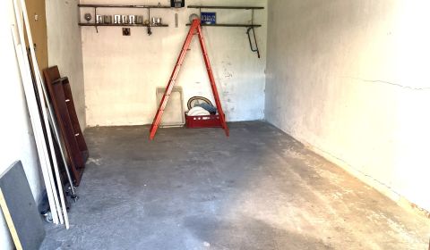 Kaufen Garage, Garage, Čmelíkova, Bratislava - Ružinov, Slowakei