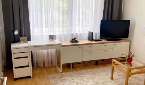Mieten 3-Zimmer-Wohnung, 3-Zimmer-Wohnung, Bratislava - Ružinov, Slowa