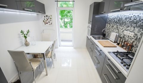 Kaufen 2-Zimmer-Wohnung, 2-Zimmer-Wohnung, Karadžičova, Bratislava - S
