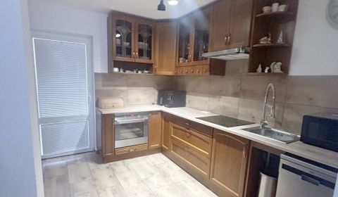Kaufen Einfamilienhaus, Einfamilienhaus, Robotnícka, Senec, Slowakei