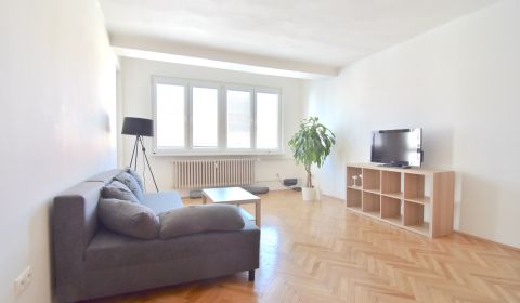 Mieten 2-Zimmer-Wohnung, 2-Zimmer-Wohnung, Palisády, Bratislava - Star