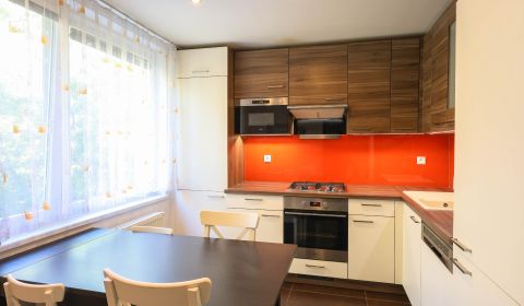 Kaufen 3-Zimmer-Wohnung, 3-Zimmer-Wohnung, Komenského, Piešťany, Slowa