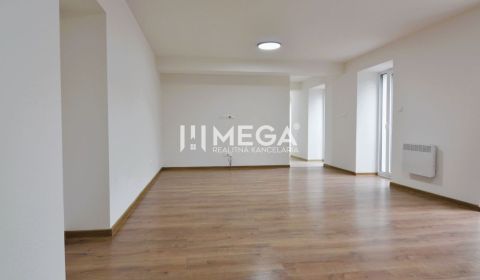 Kaufen 2-Zimmer-Wohnung, 2-Zimmer-Wohnung, Pod hradom, Michalovce, Slo
