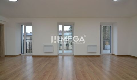 Kaufen 3-Zimmer-Wohnung, 3-Zimmer-Wohnung, Pod hradom, Michalovce, Slo