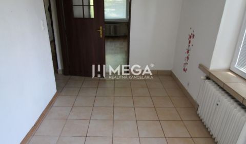 Kaufen 3-Zimmer-Wohnung, 3-Zimmer-Wohnung, Študentská, Snina, Slowakei