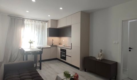 Kaufen 2-Zimmer-Wohnung, 2-Zimmer-Wohnung, Sečovská, Bratislava - Ruži