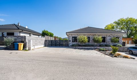 Kaufen Einfamilienhaus, Einfamilienhaus, Nitra, Slowakei