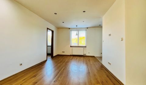 Kaufen 3-Zimmer-Wohnung, 3-Zimmer-Wohnung, Hlavná, Stropkov, Slowakei