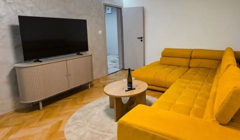 Kaufen 3-Zimmer-Wohnung, 3-Zimmer-Wohnung, Révová, Bratislava - Staré 