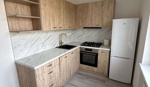 Mieten 2-Zimmer-Wohnung, 2-Zimmer-Wohnung, Mederčská, Komárno, Slowake