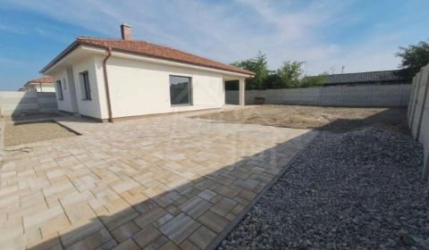 Kaufen Einfamilienhaus, Einfamilienhaus, Dunajská Streda, Slowakei