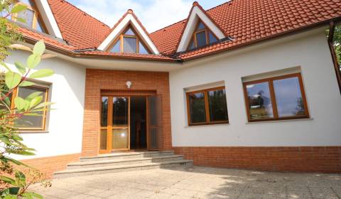 Mieten Einfamilienhaus, Einfamilienhaus, Horná Vančurova, Bratislava -