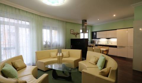 Mieten 2-Zimmer-Wohnung, 2-Zimmer-Wohnung, Flöglova, Bratislava - Star