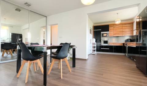 4-Zimmer-Wohnung, Daxnerovo námestie, zu vermieten, BA-Ružinov