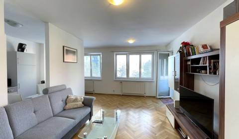 Kaufen 2-Zimmer-Wohnung, 2-Zimmer-Wohnung, Ďatelinová, Bratislava - Ru