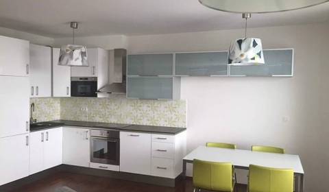 3-Zimmer-Wohnung, Bajkalská, zu vermieten, Bratislava - Nové Mesto, Sl