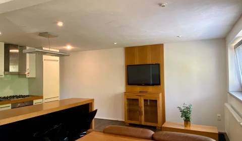 Mieten 3-Zimmer-Wohnung, 3-Zimmer-Wohnung, Nitra, Slowakei