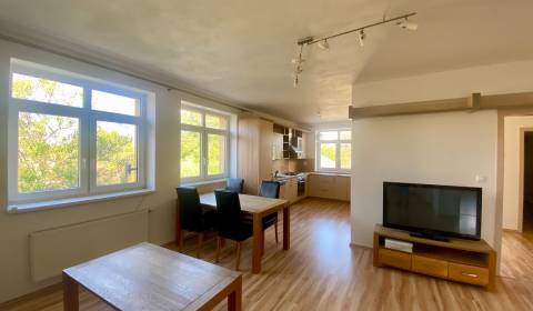 Mieten 3-Zimmer-Wohnung, 3-Zimmer-Wohnung, Hodžova, Nitra, Slowakei