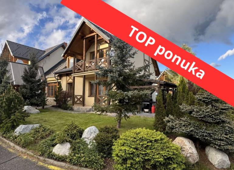 Ein Einfamilienhaus umgeben von Grün in Stará Lesná bietet eine 3-Zimmer-Wohnung an.