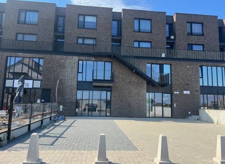 Außenansicht des Wohnkomplexes in Bratislava - Jarovce am Platz bei der Sýpka.