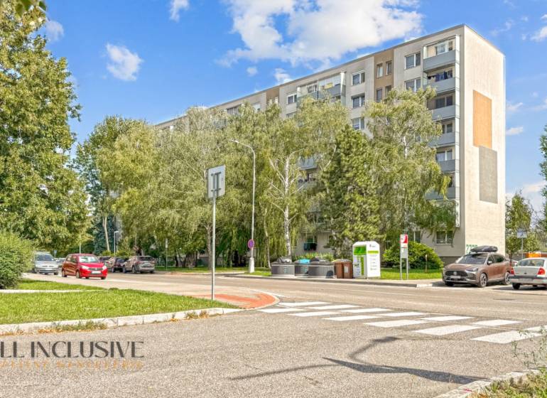 RÓBERT ŠIMON - ALL INCLUSIVE REAL