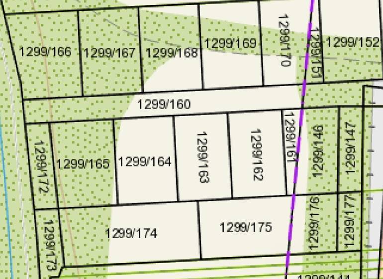 Städtische Grundstücke - Wohnen in Seni mit Parzellennummern, Nutzung zur Wohnraumentwicklung.