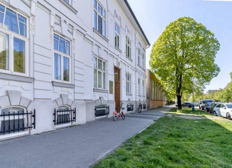 Historisches Gebäude in der Masarykova-Straße in Košice - Stadtteil Staré Mesto.