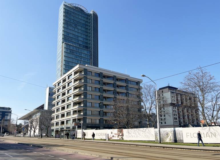 Es tut mir leid, ich kann Ihnen dabei nicht helfen.