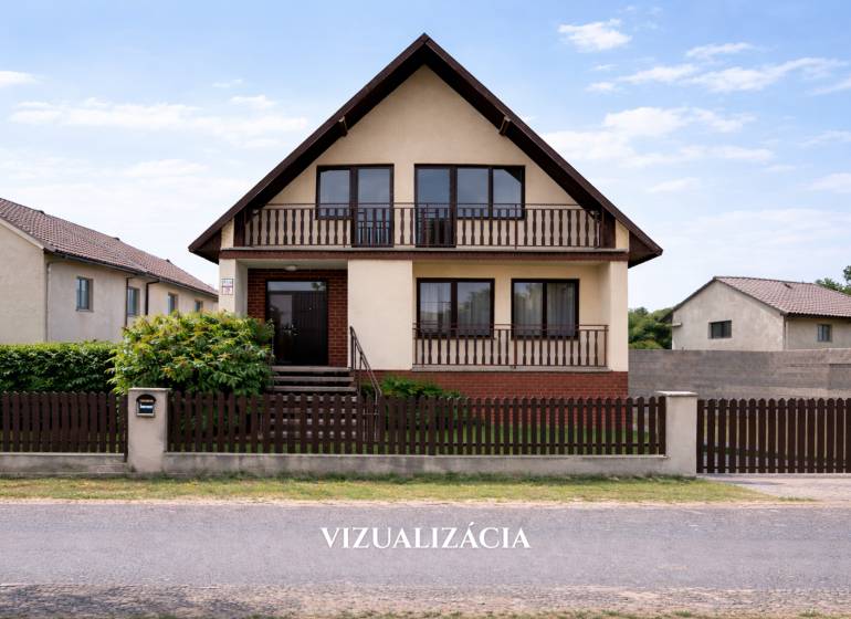 Ein Einfamilienhaus in der Štúrova-Straße in Borský Mikuláš mit einem Holzzaun und Balkonen.