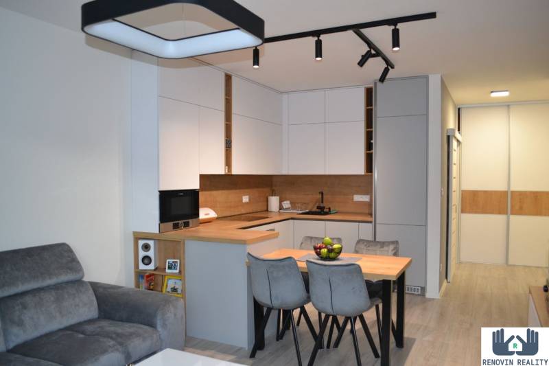 2-izbový byt s predzáhradkou v novostave Bytové domy Hájik vo Zvolene - kuchyňa
