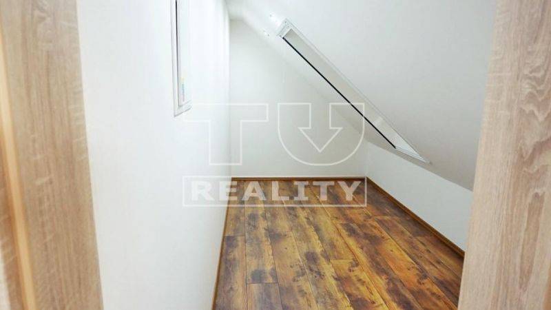 Nesvady 5+ Zimmer-Wohnung Kaufen reality Komárno