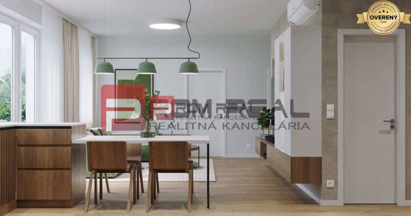 Innenraum einer 2-Zimmer-Wohnung in der Pezinok-Straße; Küche, Esszimmer, Holzelemente, helle Atmosphäre.