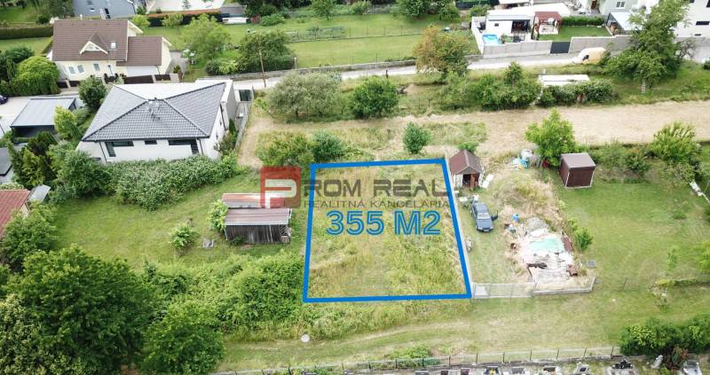 Baugrundstück in Marianka in der Straße Na Tálkoch, mit einer Fläche von 355 m2.