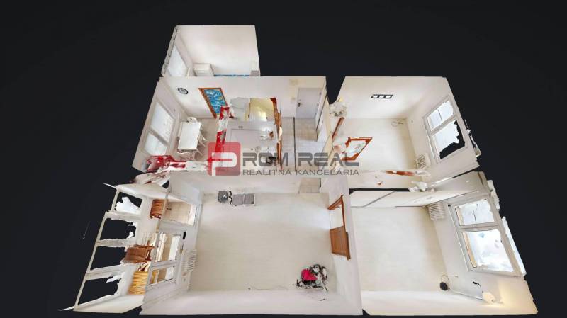 Grundriss einer 4-Zimmer-Wohnung mit Raumaufteilung und weißen Wänden.