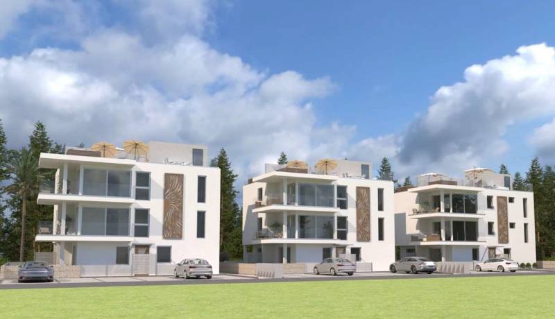 Wohngebäude mit moderner Architektur und Balkonen, geeignet für eine 2-Zimmer-Wohnung.