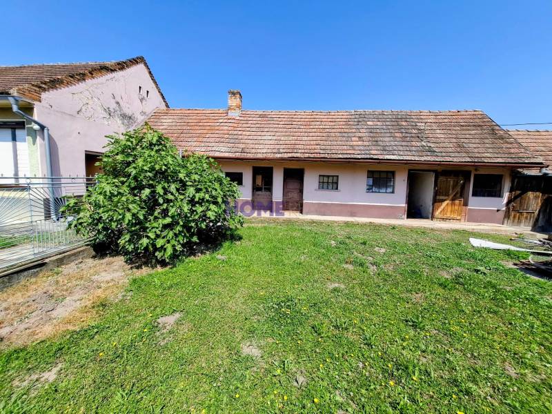 Einfamilienhaus mit Garten in Čierna Voda in der Straße Čierna Voda, Grundstücke - Wohnen.
