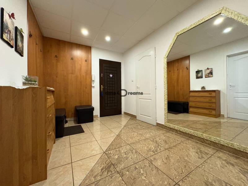 Levice 4-Zimmer-Wohnung Kaufen reality Levice