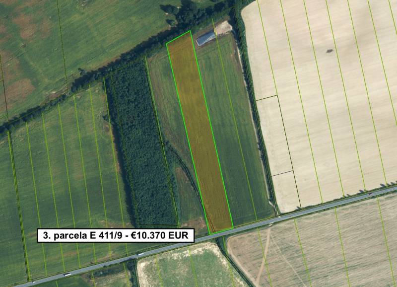 Landwirtschaftliche und forstwirtschaftliche Grundstücke in Lučenec, Grundstücksgrenzen und Preis sind angezeigt.