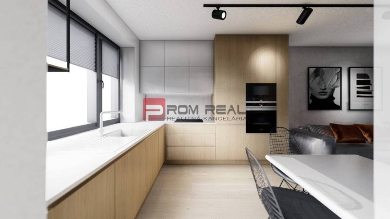 Küche in einer 2-Zimmer-Wohnung mit großem Fenster, Holzschränken und eingebauten Geräten.