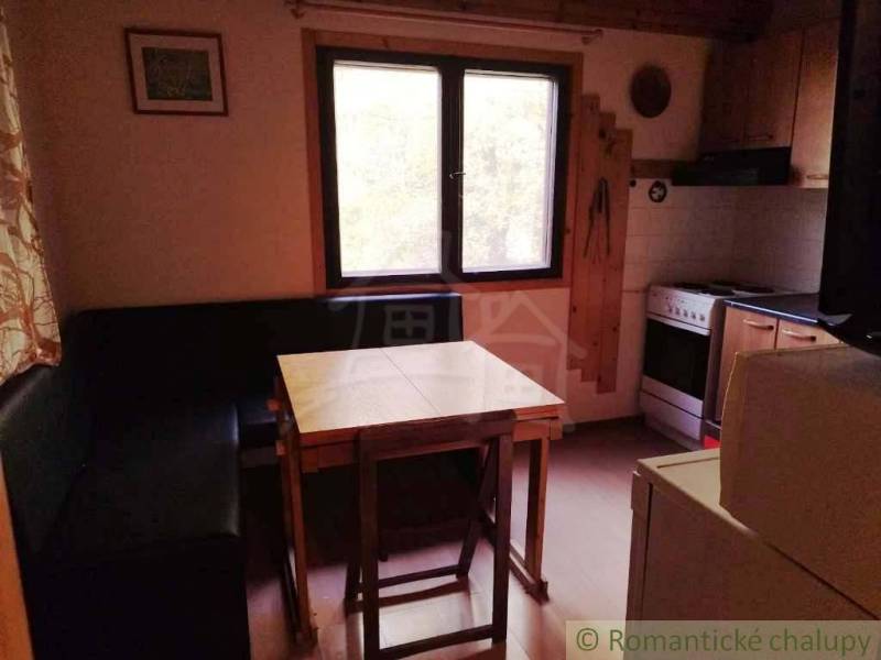 Samozrejme, rád vám pomôžem. Prosím, poskytnite text, ktorý chcete preložiť do nemčiny.