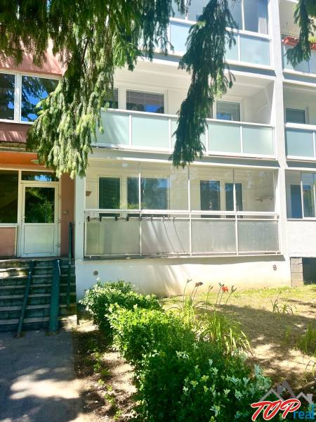 Wohnhaus in der Kapitána Nálepku, Košice - Stadtteil Staré Mesto, mit Balkonen und Garten.