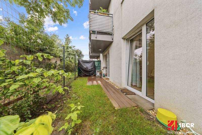 2-Zimmer-Wohnung in Mahulanka, Pezinok mit Terrasse und Garten.