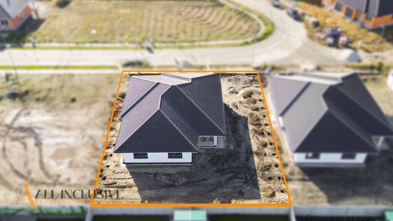 Einfamilienhaus in der Florida Villa Park Straße in Dunajská Streda mit Geländeanpassungen.