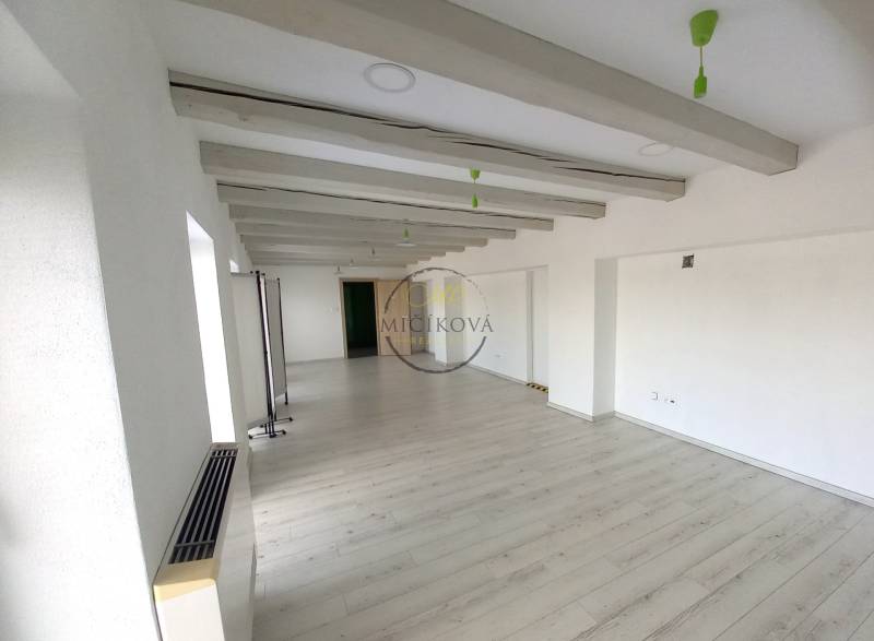 Samozrejme, prosím, poskytnite text, ktorý chcete preložiť do nemčiny.