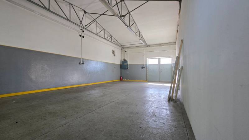 Entschuldigung, ale potrebujem text, ktorý chcete preložiť do nemčiny. Môžete mi ho prosím poskytnúť?