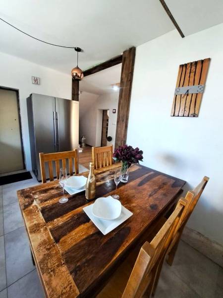 Samozrejme, prosím, poskytnite text, ktorý chcete preložiť do nemčiny.